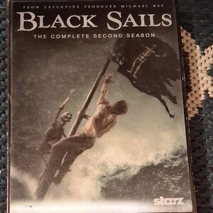BLACK SAILS The Complete Second Season Box Set with Hollographic Cover on DVD